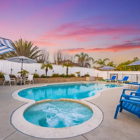 Luxury Poolside « Villa Descanso » With Heated Pool And Spa! Close To San Diego/ Legoland